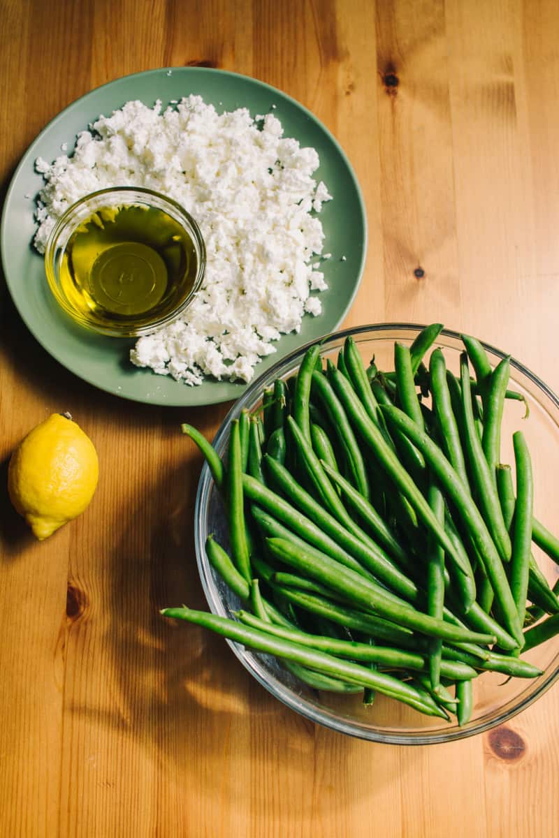 green beans with a lemon feta cheese and olive oil