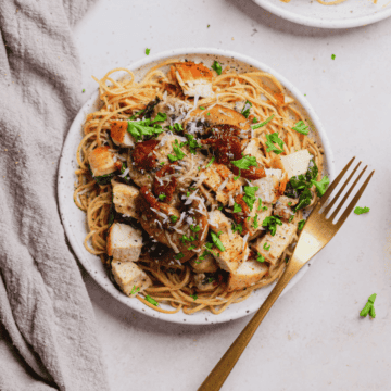 chicken bacon mushroom pasta with spinach