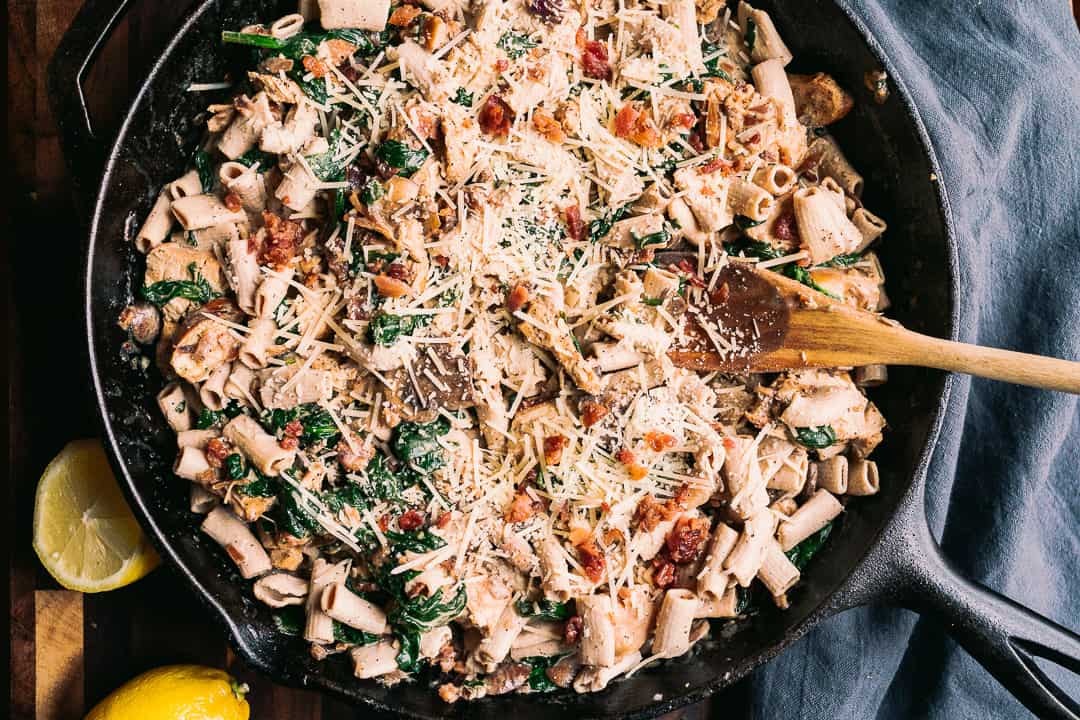 Creamy Chicken Bacon Spinach Mushroom Pasta