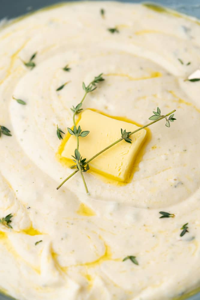mashed turnips with butter and fresh thyme
