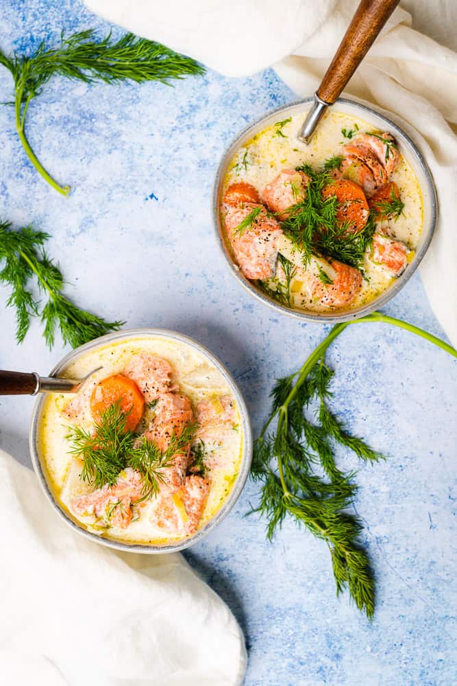 finnish salmon soup bowls with dill 