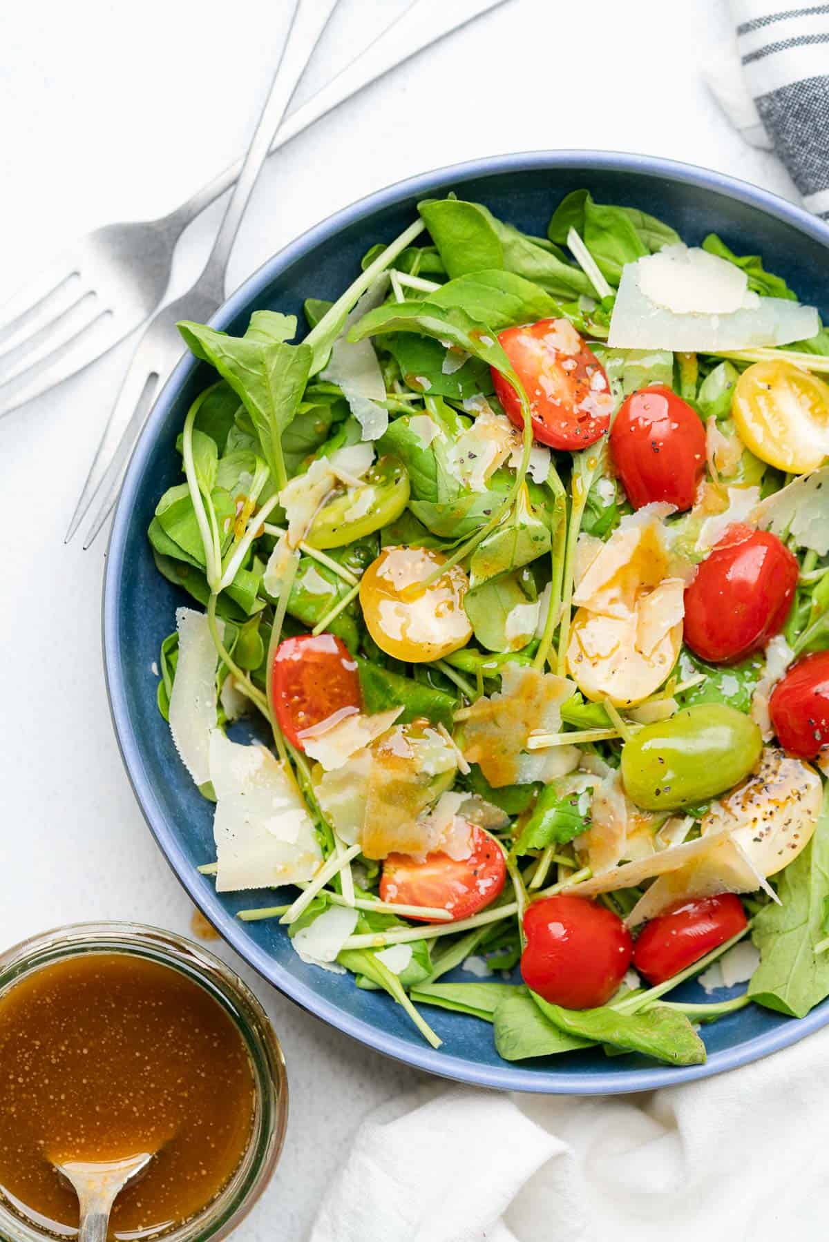 arugula side salad with parmesan and tomatoes