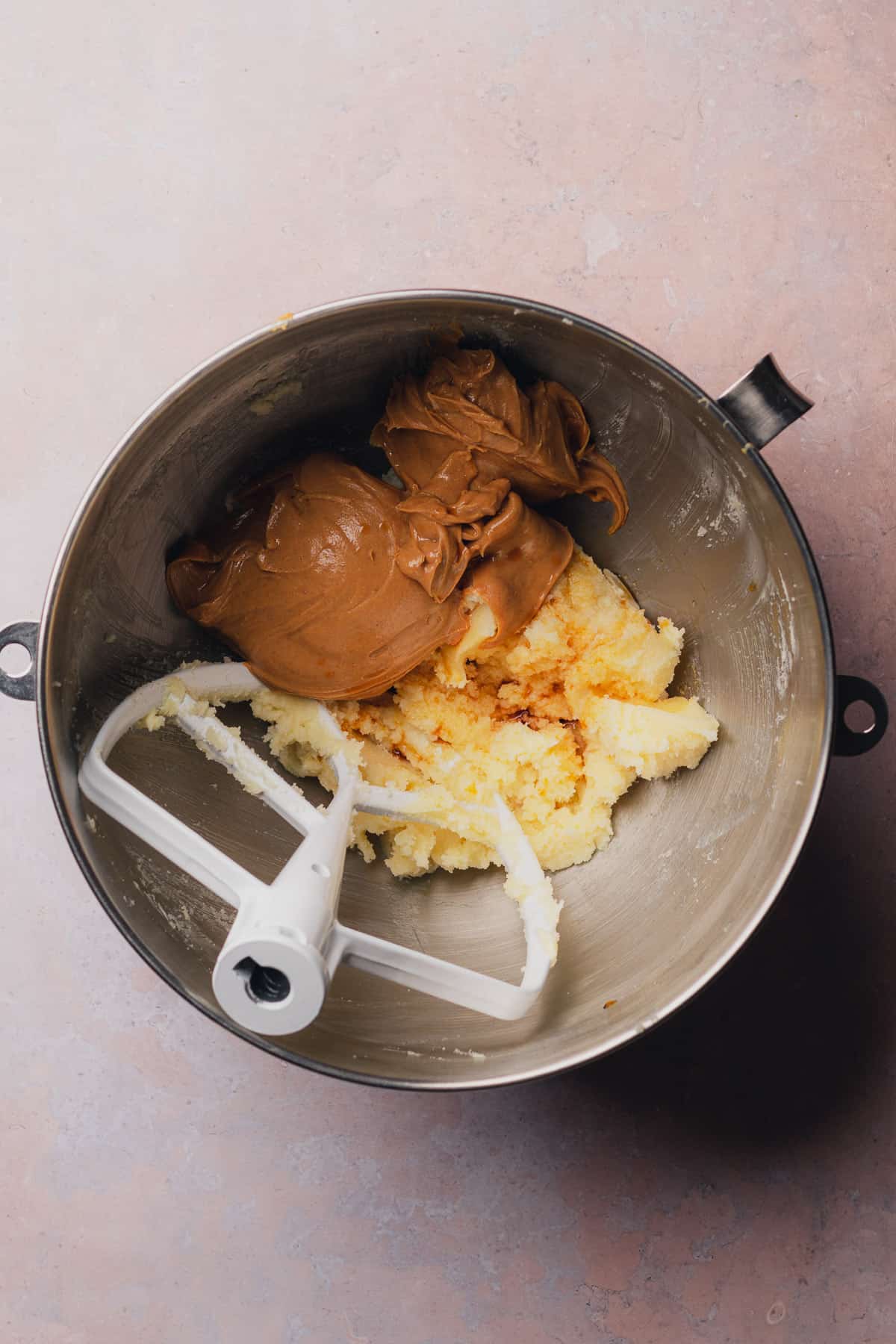 butter, vanilla extract, peanut butter and sweetener in a large mixing bowl 
