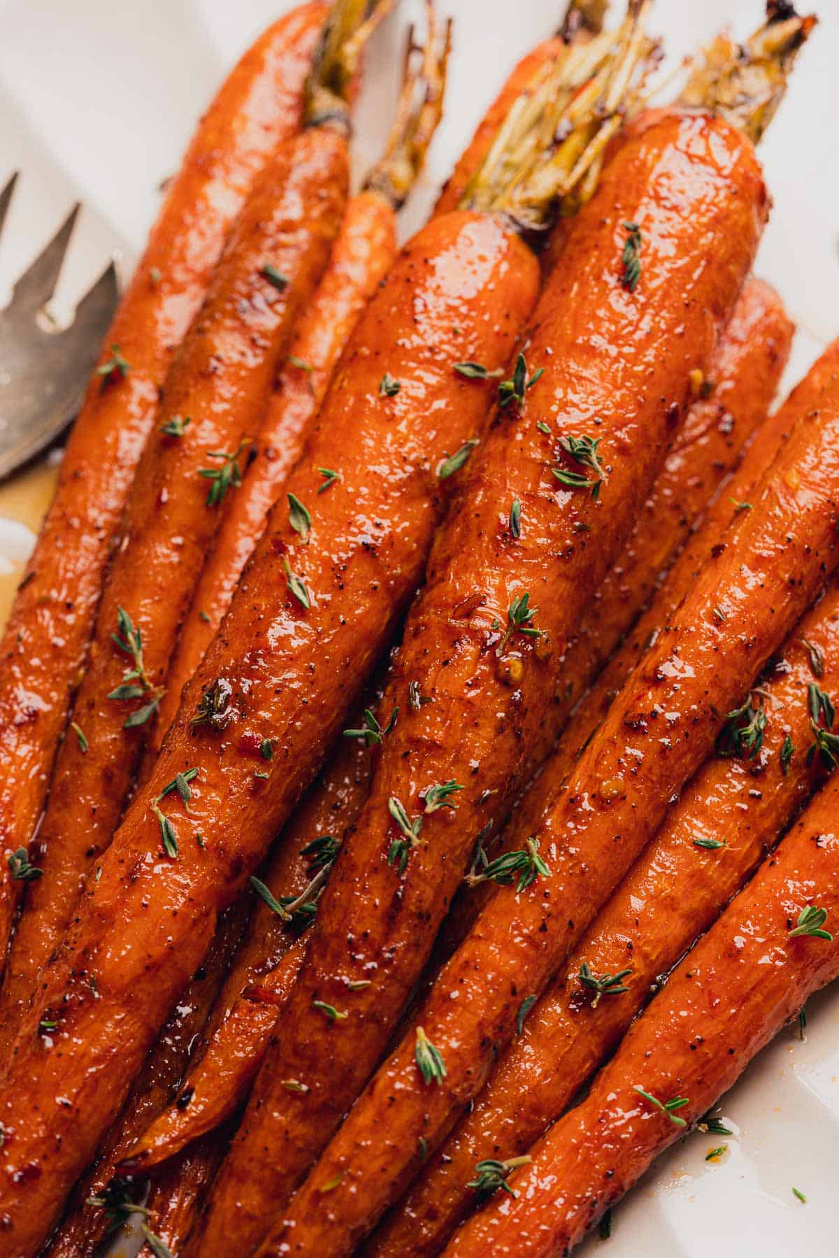 close up shot of keto glazed carrots with thyme