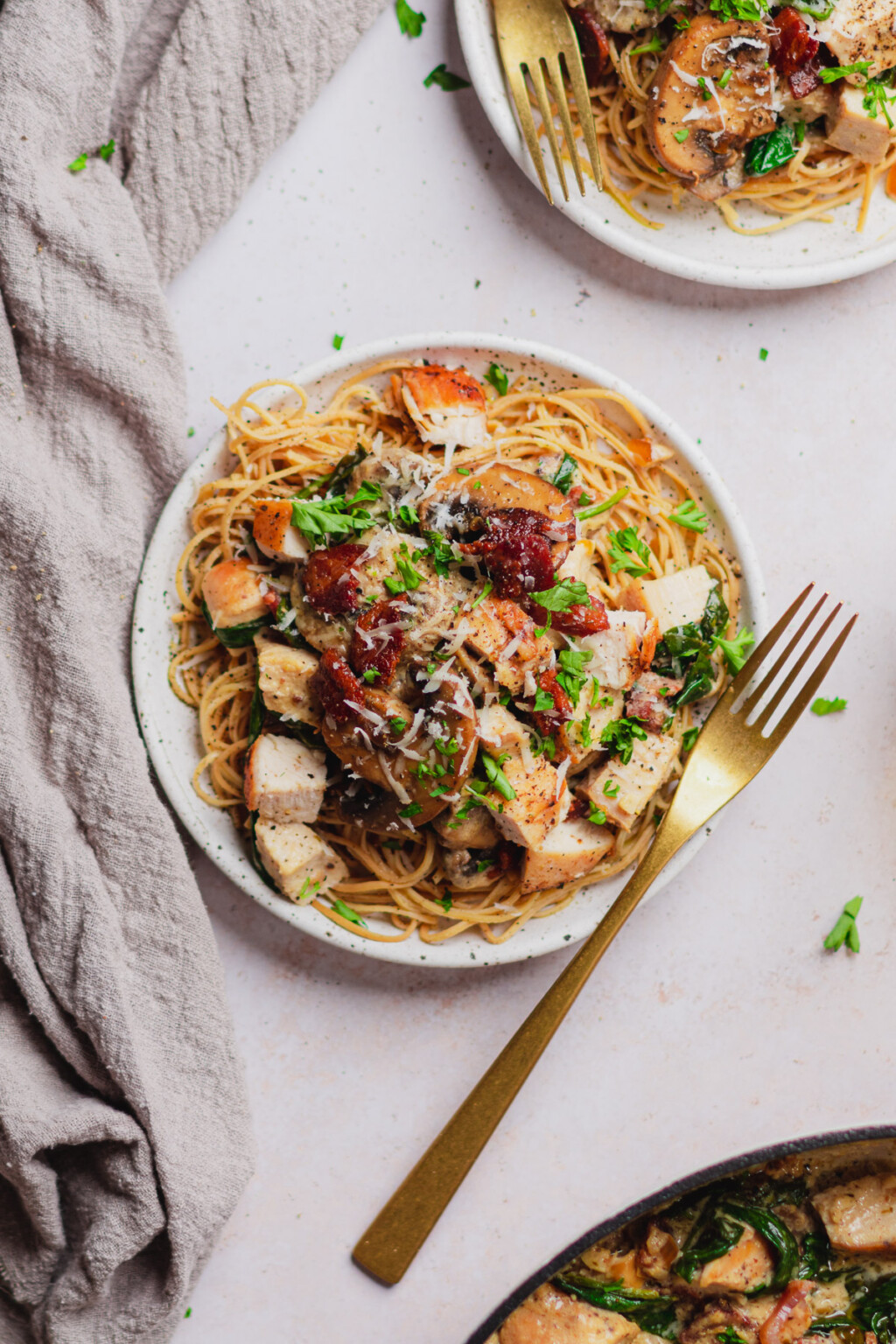 Creamy Chicken Bacon Mushroom Pasta with Spinach