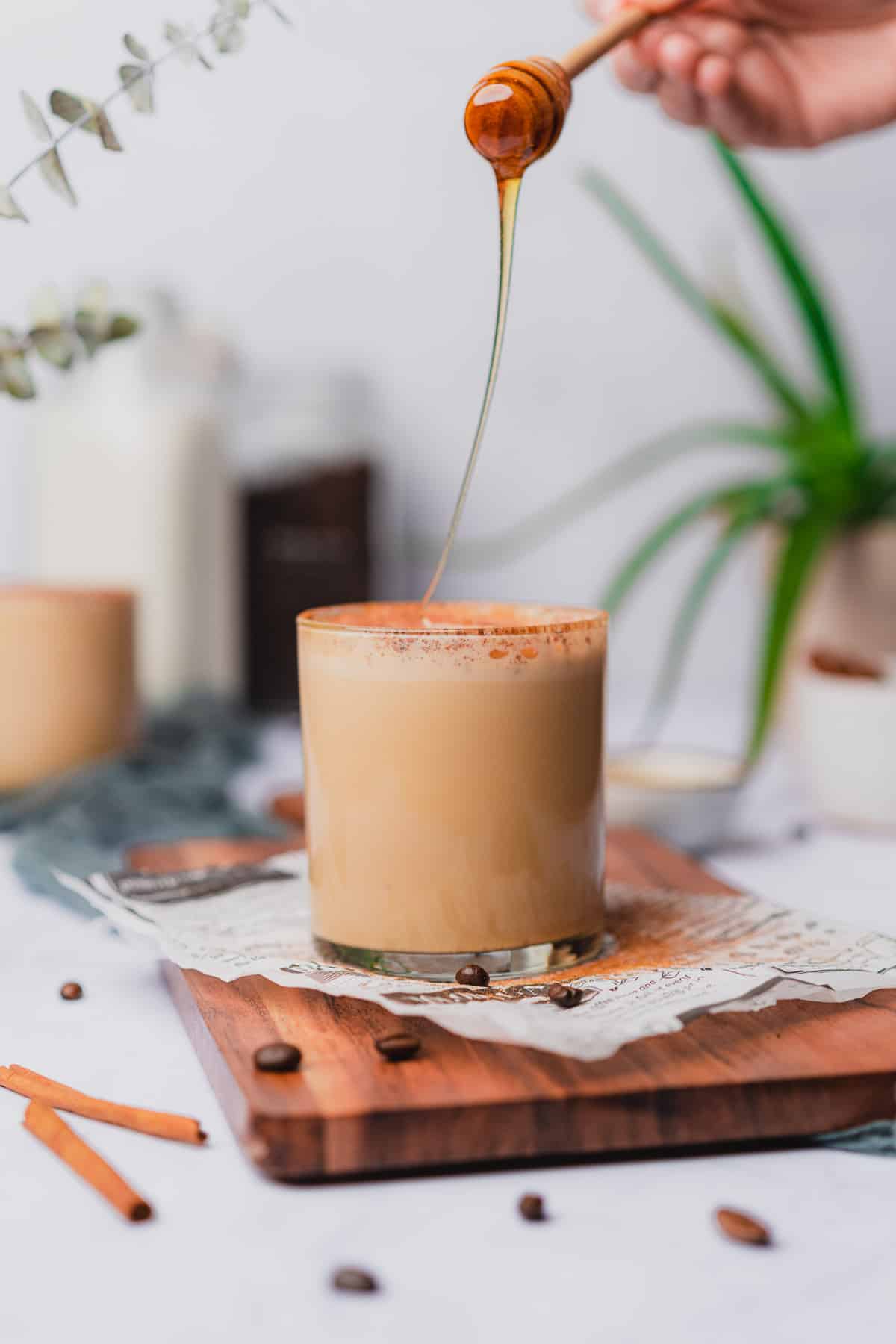 Café Capuchino con miel. Cómo hacerlo en casa sin máquina