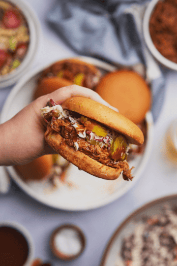 Pulled Pork in the Dutch Oven