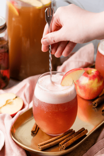 apple cider bourbon cocktail
