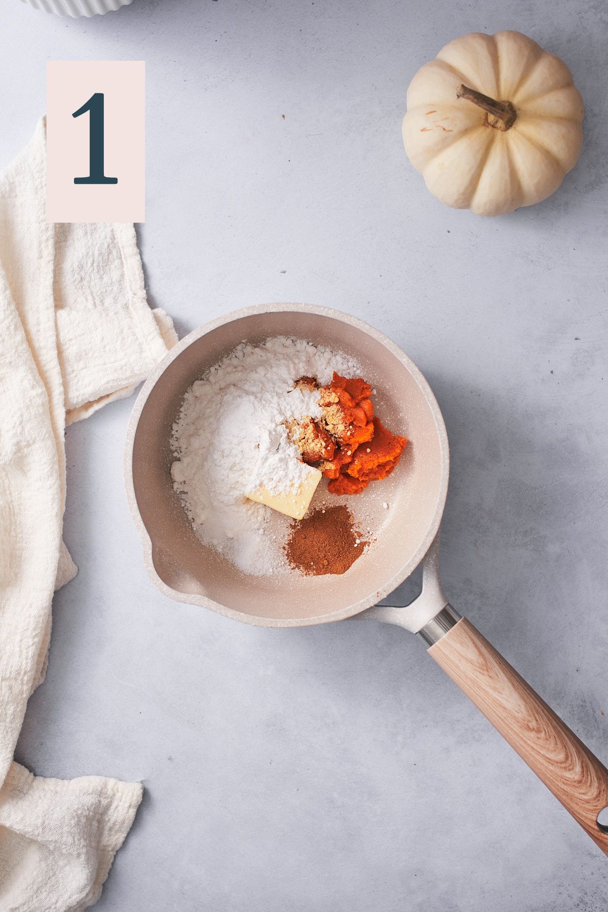 pumpkin puree, butter, sweetener, pumpkin pie spice, sweetener, and salt in small saucepan.