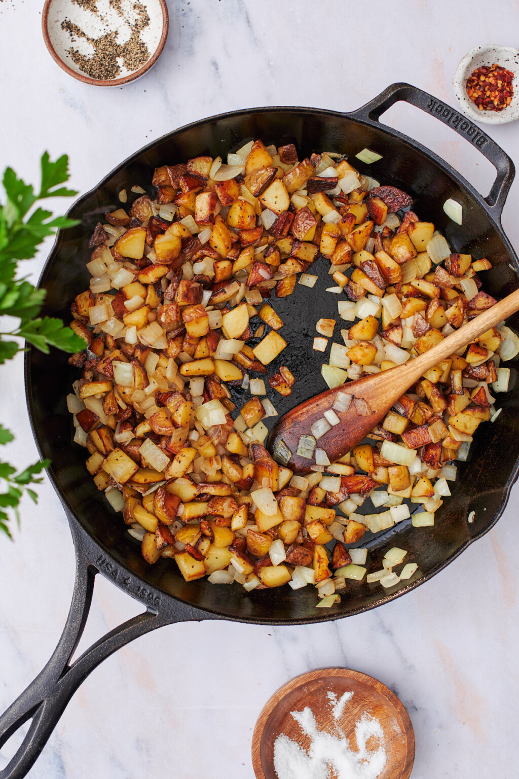 Homemade Corned Beef Hash and Eggs (Crispy Skillet Recipe!) - A Full Living
