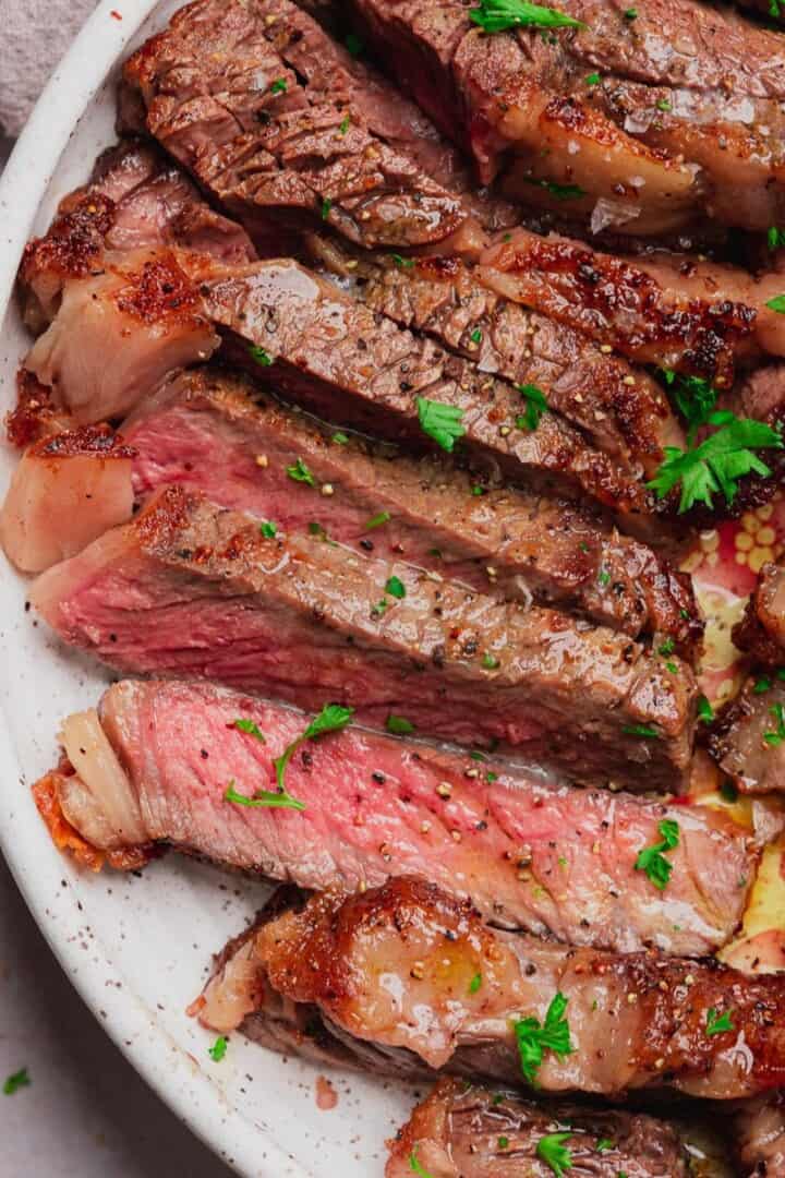 How to Cook a Ribeye Steak in a Cast Iron Skillet - A Full Living