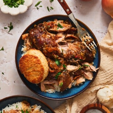 Smothered turkey wings.