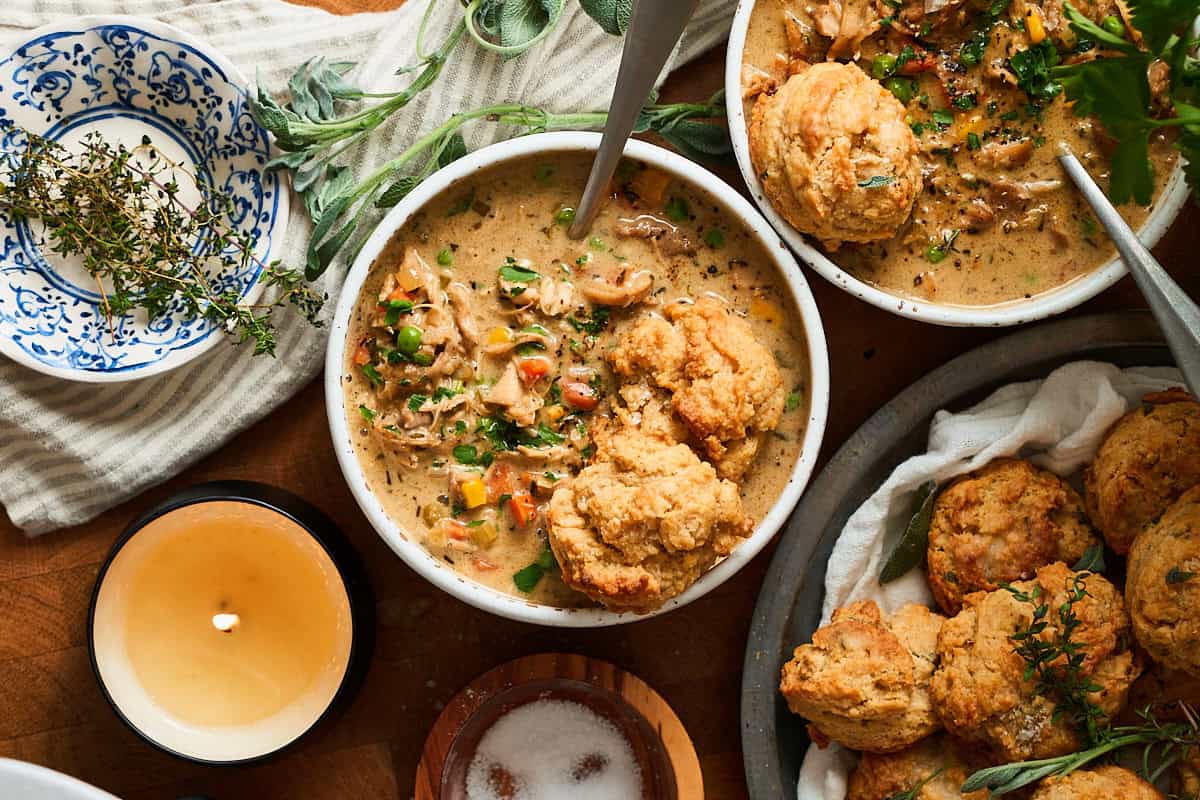 Creamy Chicken Pot Pie Soup Recipe (Cozy One-Pot Comfort!)