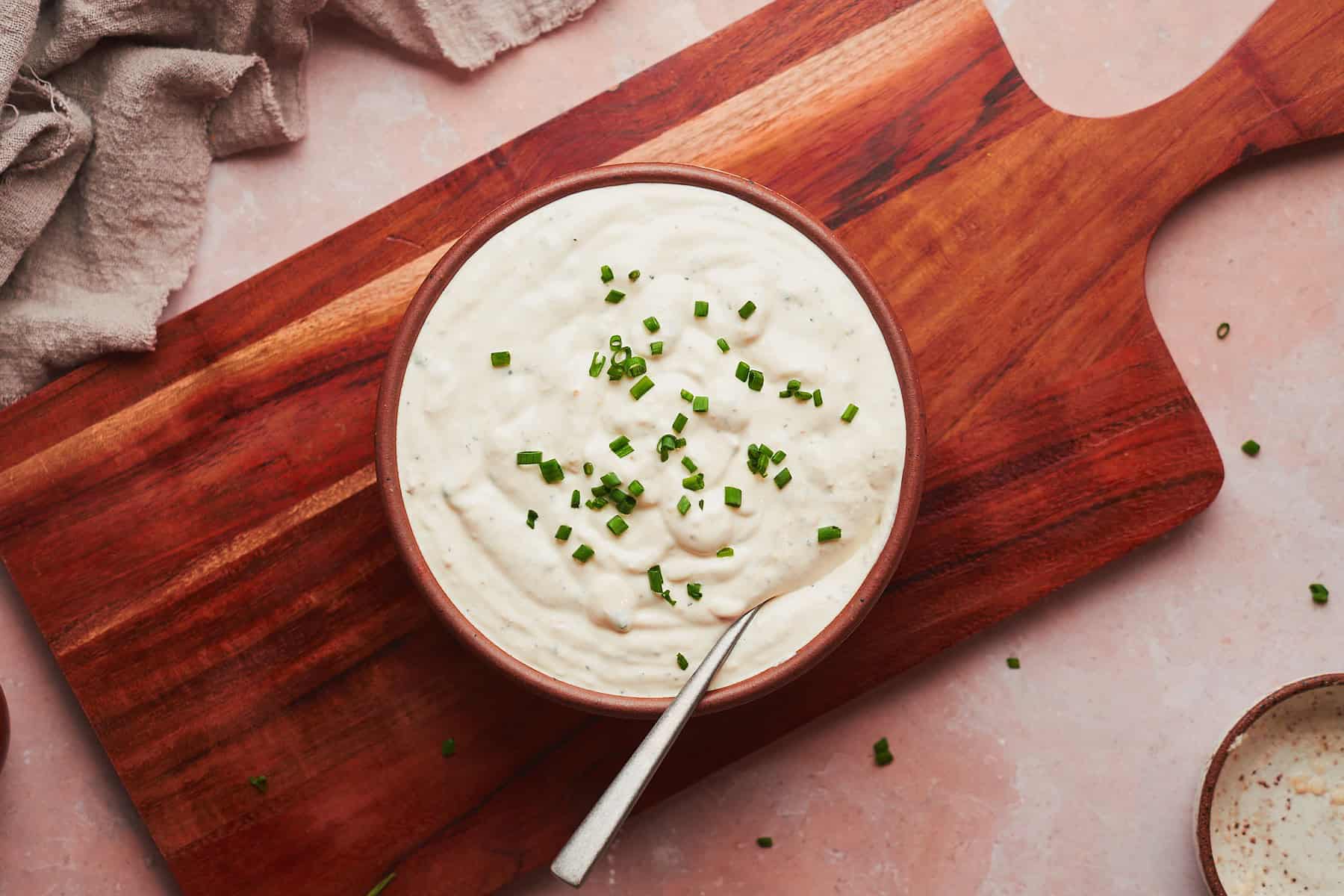 Creamy Horseradish Sauce Recipe (For Prime Rib & Beef Roasts)