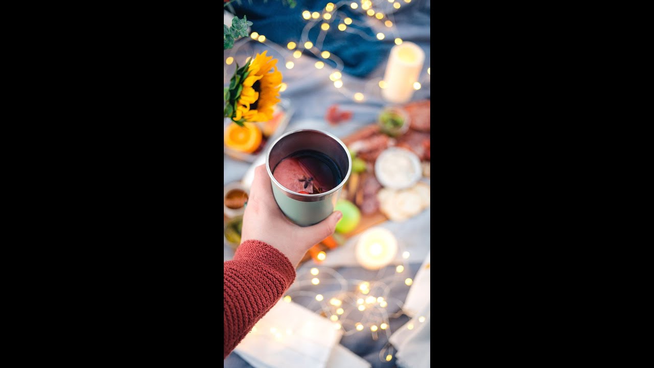 Picnic Date How To Plan a Romantic Picnic For Two A Full Living